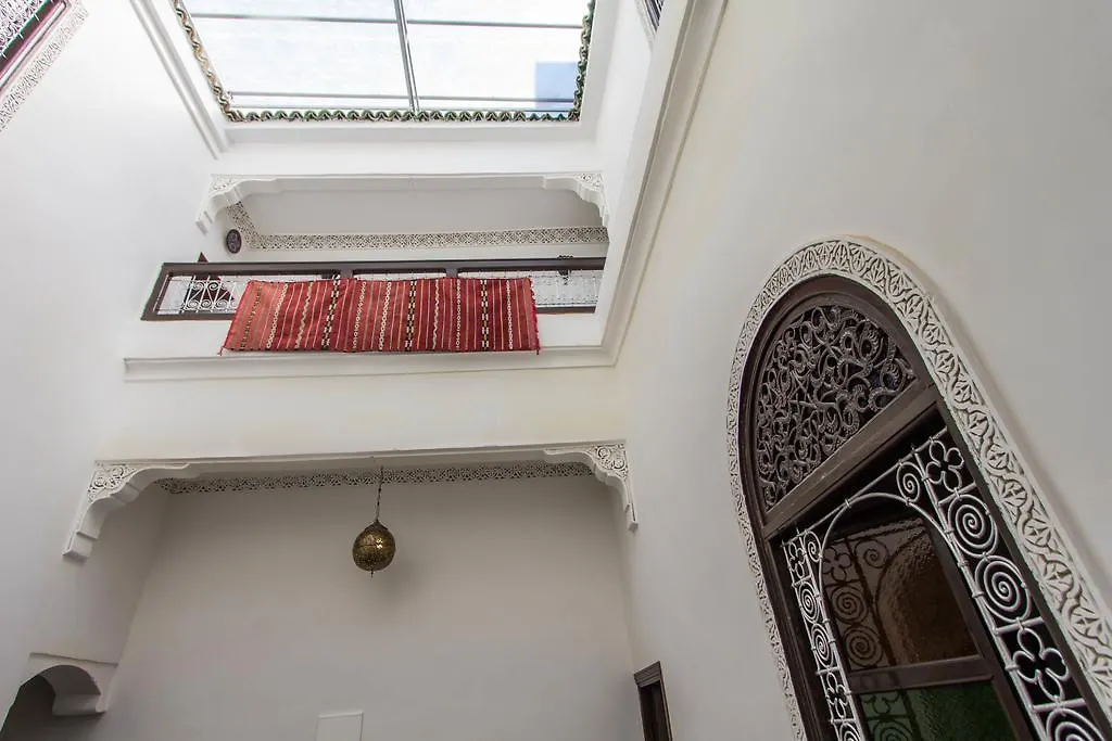 פס Riad Taha