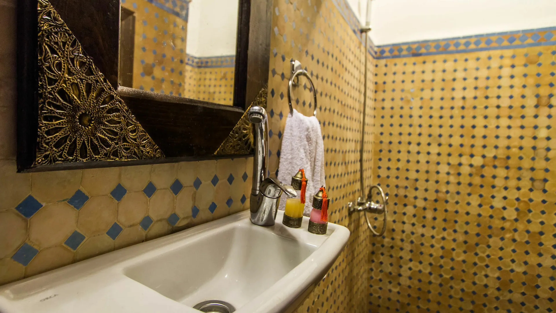 בית הארחה פס Riad Taha