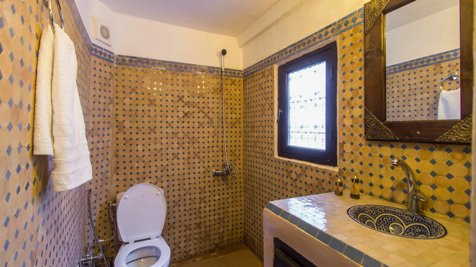 פס Riad Taha מרוקו